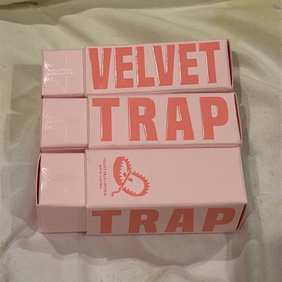 NIB Jeffree Star "Chocolate Fondue" Velvet Trap Lipstick-Discontinued - Picture 6 of 6